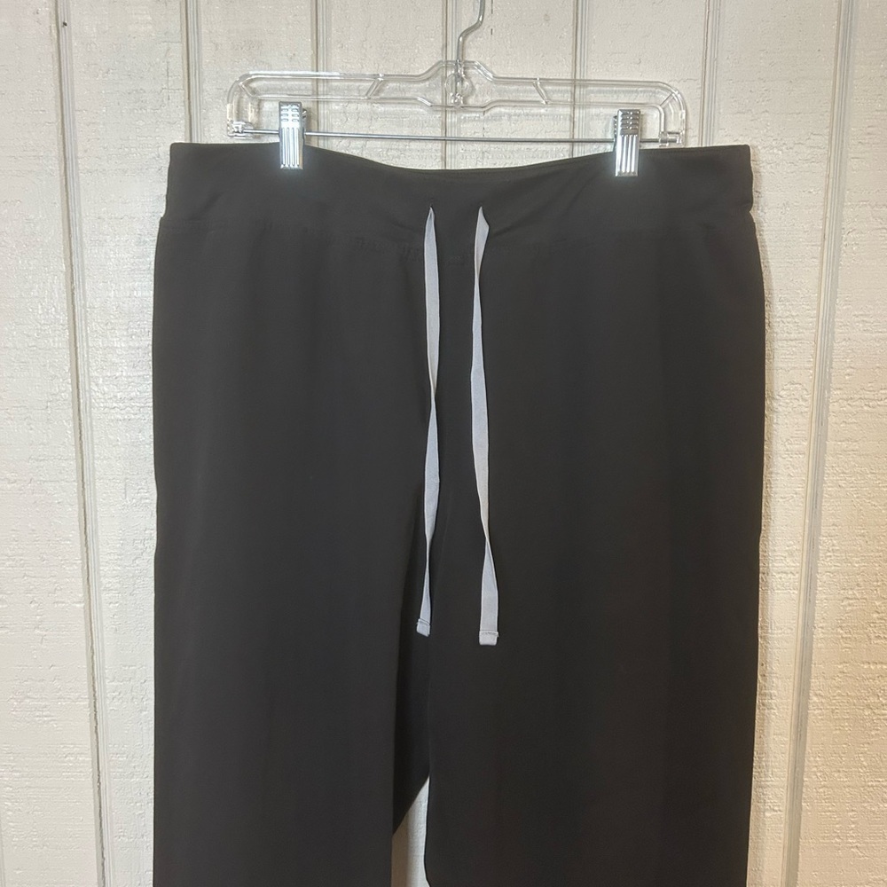 Figs High Waisted Livingston Scrub Pants, size XXL/T. - Picture 3 of 7